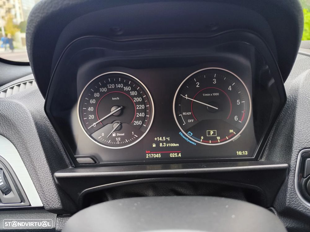 BMW 116 d Pack M Auto - 29