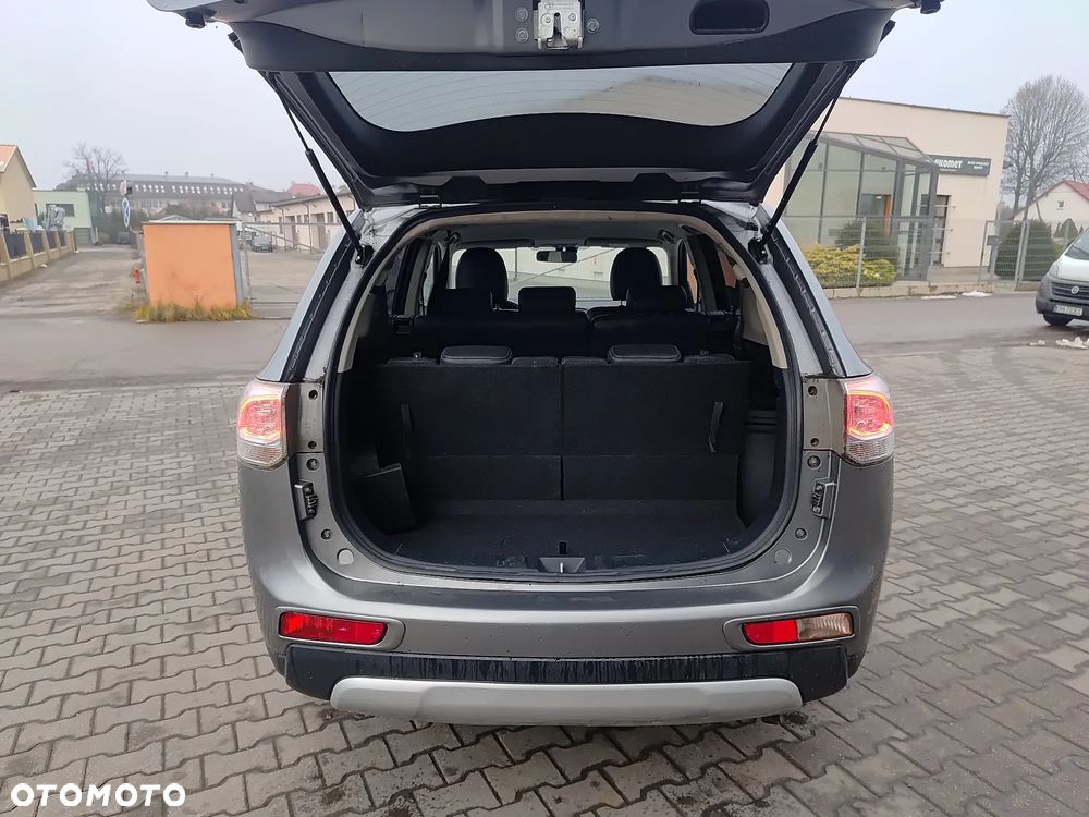 Mitsubishi Outlander 2.2 DI-D 4WD Plus - 7