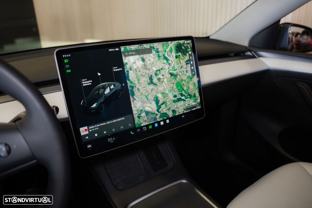 Tesla Model Y Long Range Dual Motor AWD - 48