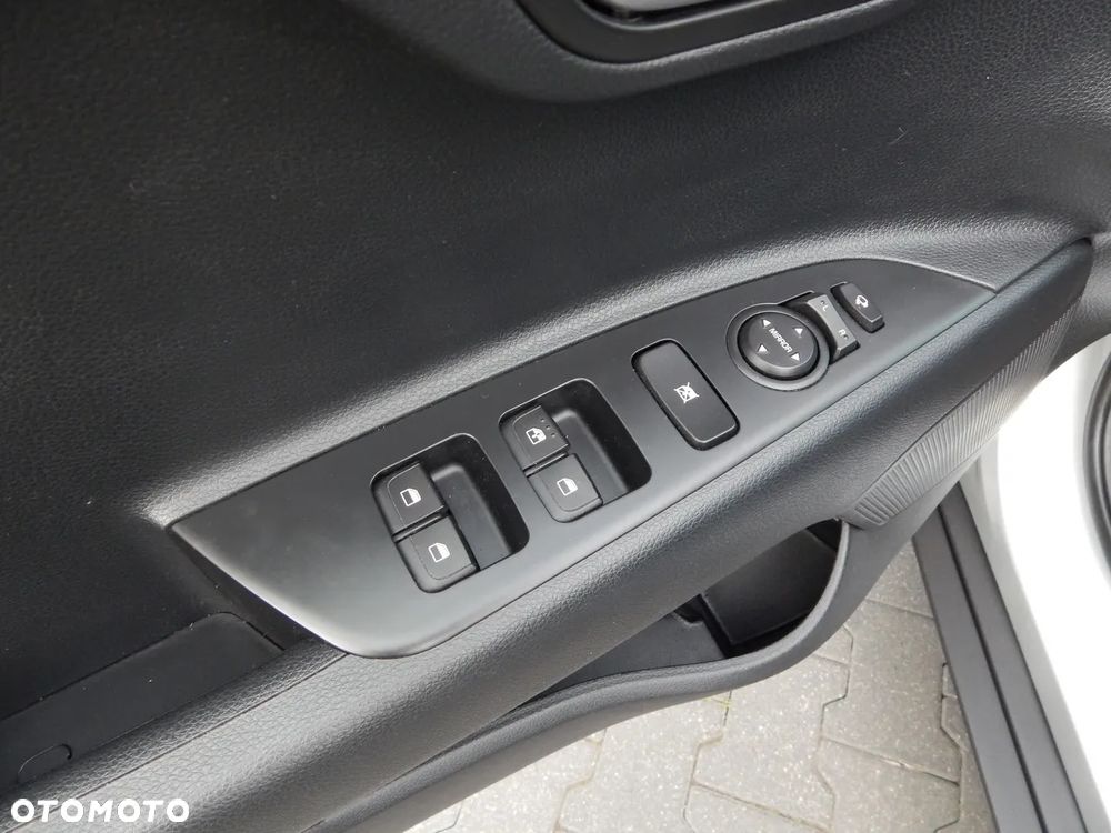 Kia Stonic 1.0 T-GDI L DCT - 17