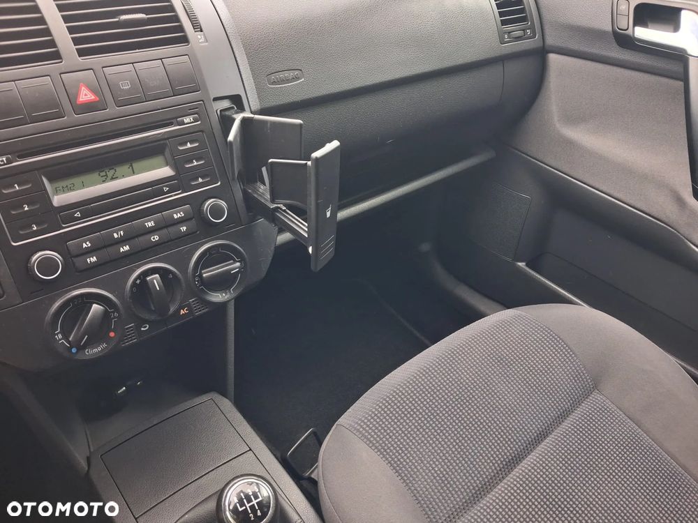 Volkswagen Polo - 12