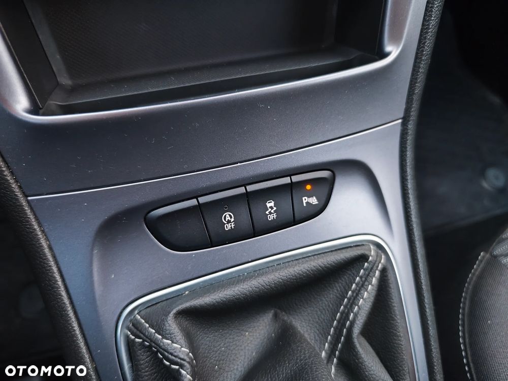 Opel Astra V 1.5 CDTI Edition S&S - 10