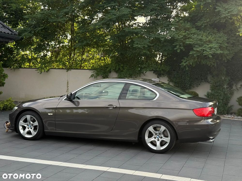 BMW Seria 3 325d Coupe Edition Exclusive - 15
