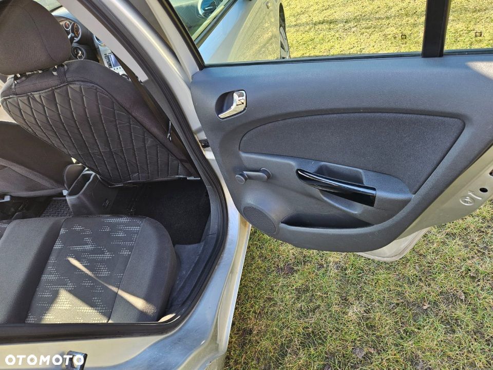 Opel Corsa 1.4 16V Enjoy - 18