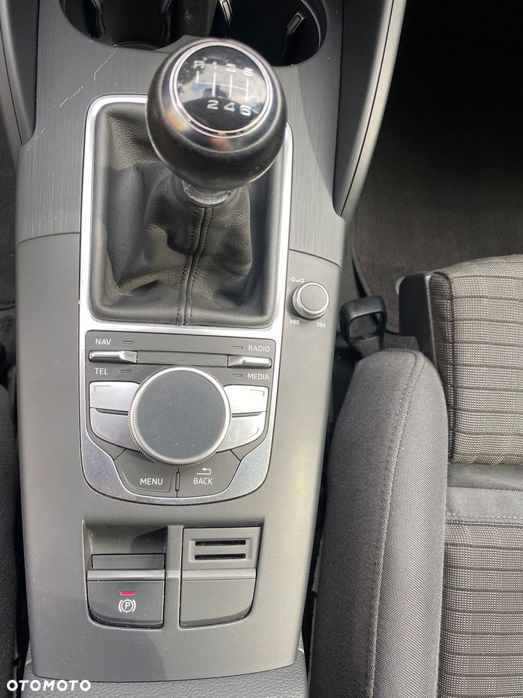 Audi A3 Sportback 2.0 TDI Ambition - 13