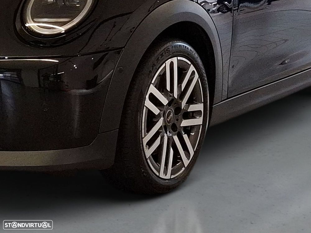 MINI 5 Portas Cooper Auto - 4