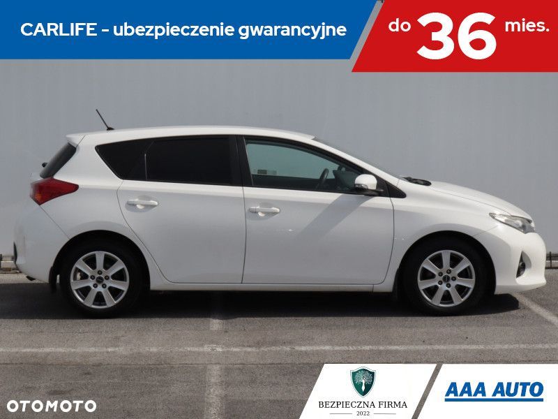 Toyota Auris - 8