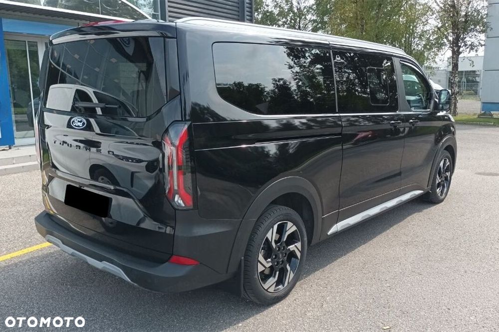 Ford Tourneo Custom - 5