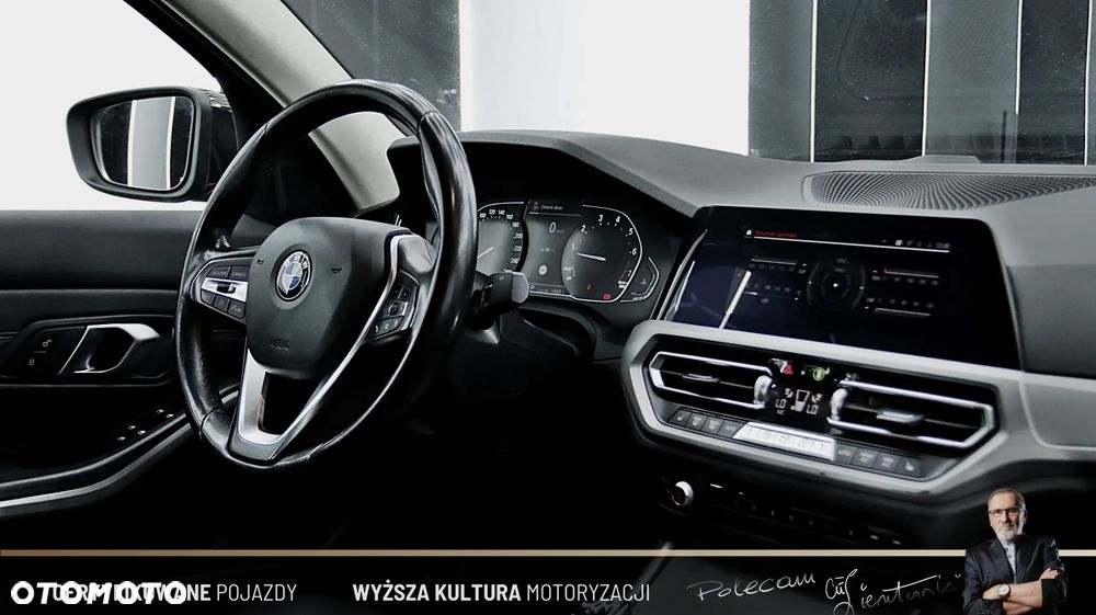 BMW Seria 3 318i Advantage - 18