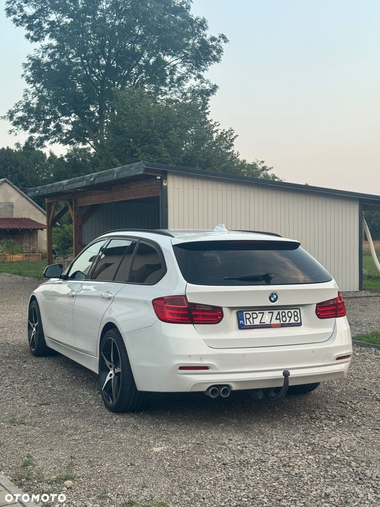 BMW Seria 3 320d - 4