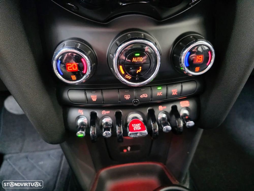 MINI 5 Portas Cooper D Auto - 43