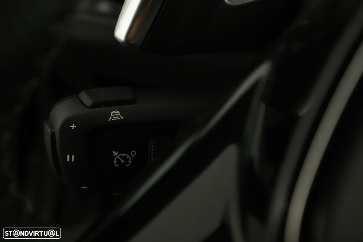Peugeot 3008 1.2 PureTech GT EAT8 - 18