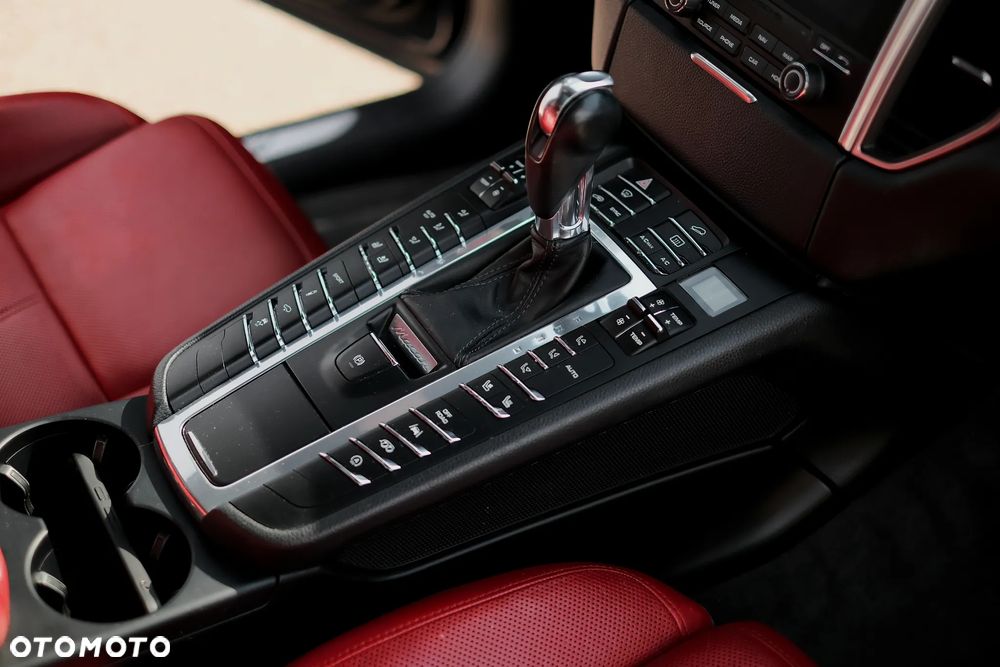 Porsche Macan GTS - 14