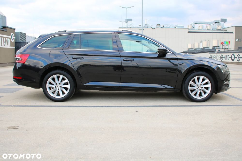 Skoda Superb 2.0 TDI 4x4 Style DSG - 8