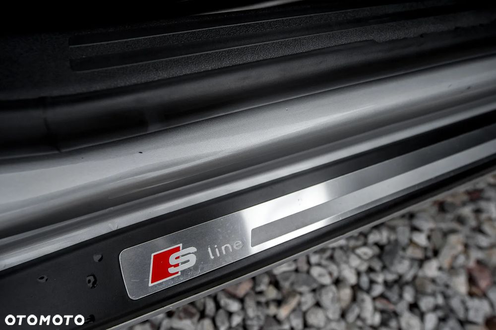 Audi A3 Sportback 2.0 TFSI S line Sportpaket - 21