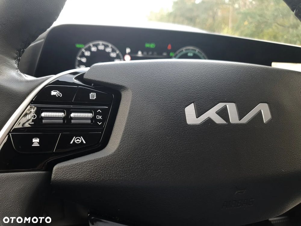 Kia Niro 1.6 GDI Hybrid Business Line - 24