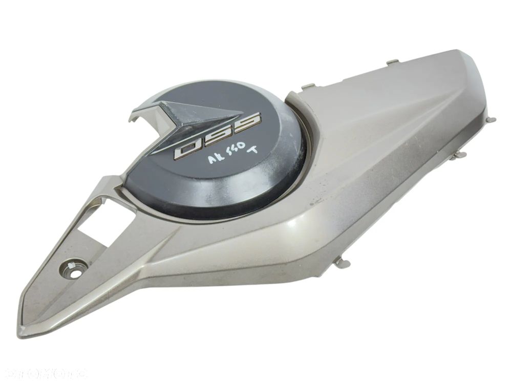 Boczek obudowa wypełnienie L  Kymco AK 550  16-21R - 3