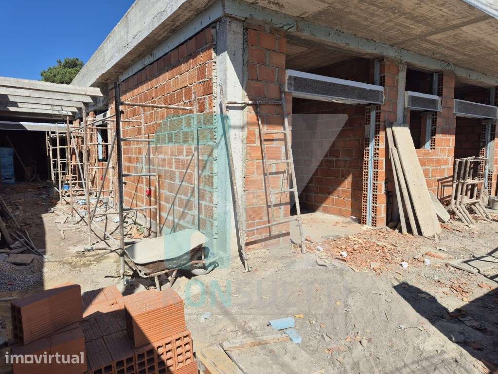 Moradia Térrea T3+1 Fernão Ferro - Em Construção - Grande imagem: 2/22