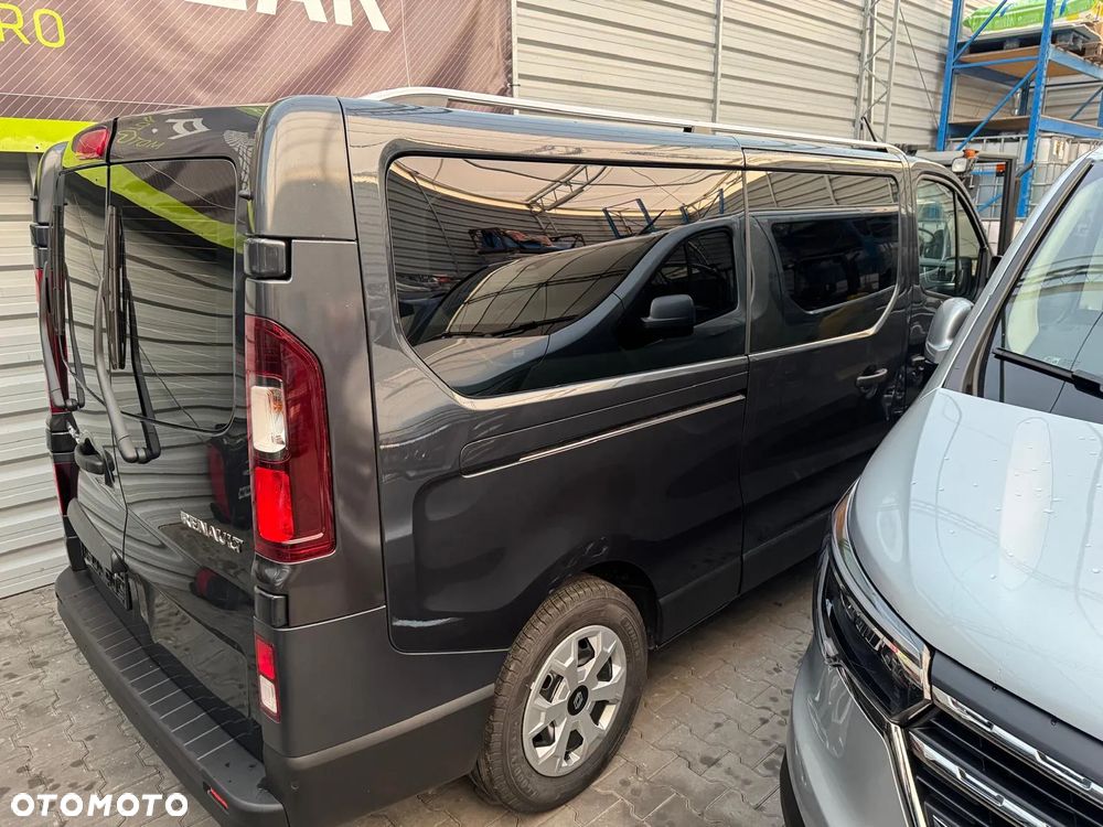 Renault Trafic SpaceClass 2.0 dCi Escapade - 20