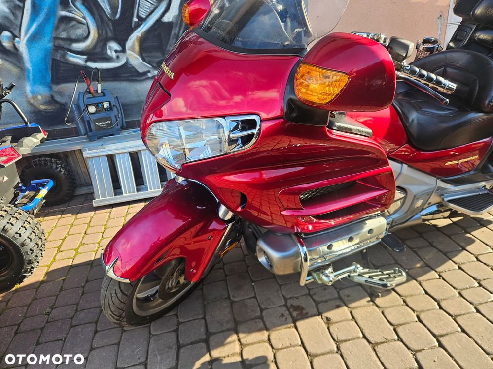 Honda GL - 38