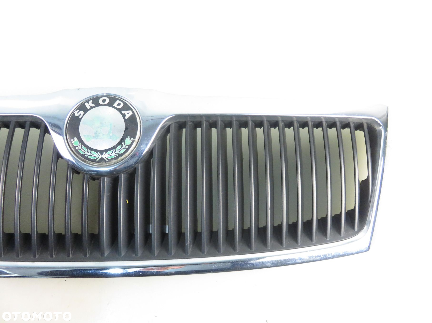 ATRAPA GRILL SKODA OCTAVIA II 1Z0853668 - 8