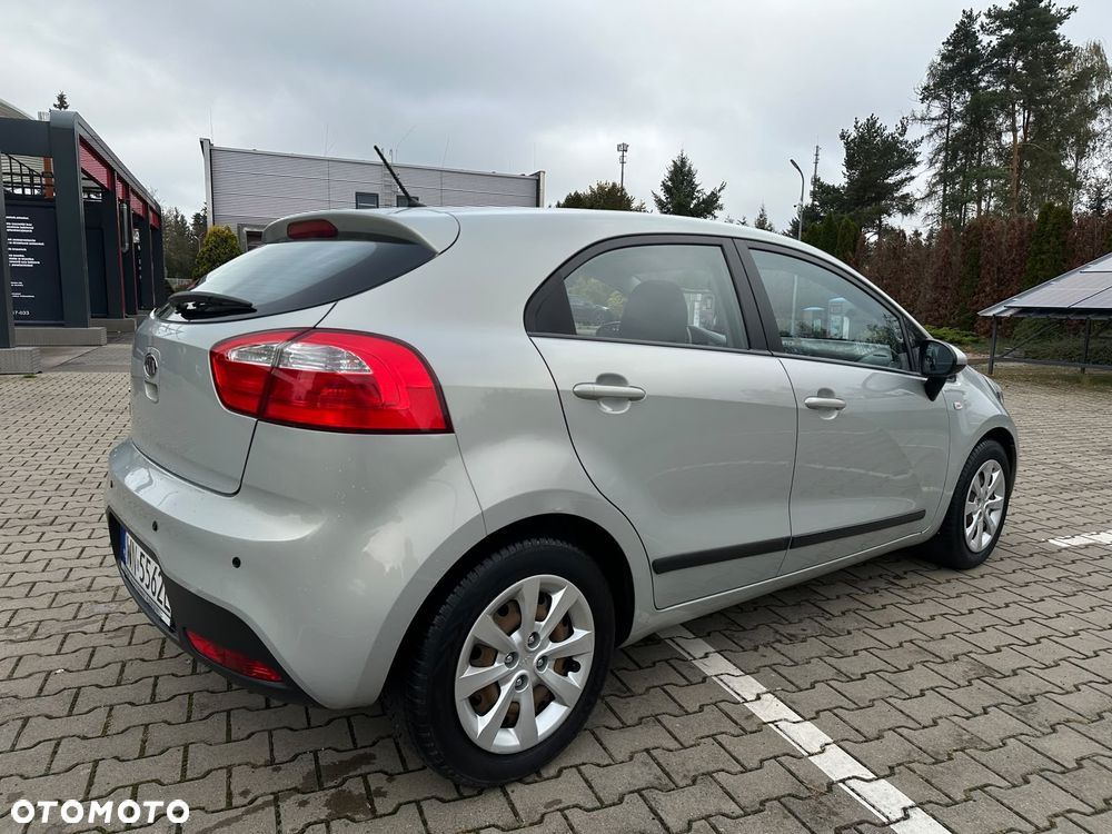 Kia Rio 2012 photo 4