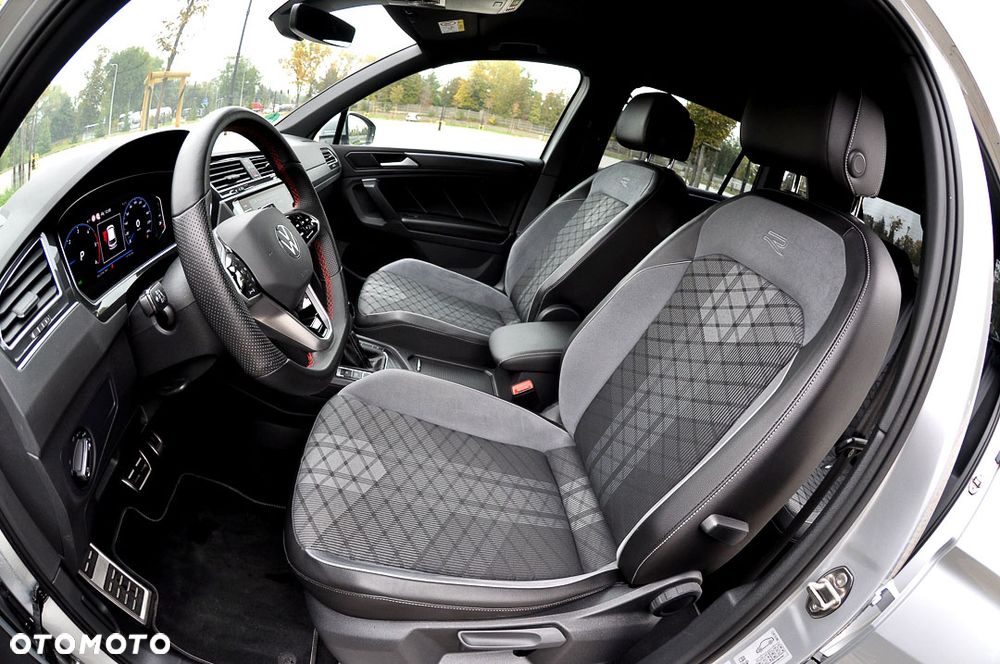Volkswagen Tiguan 2.0 TDI SCR DSG R-Line - 29