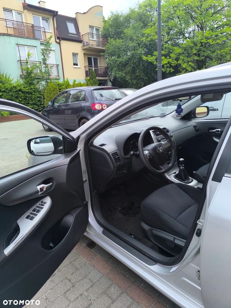 Toyota Corolla 1.33 VVT-i Luna - 6