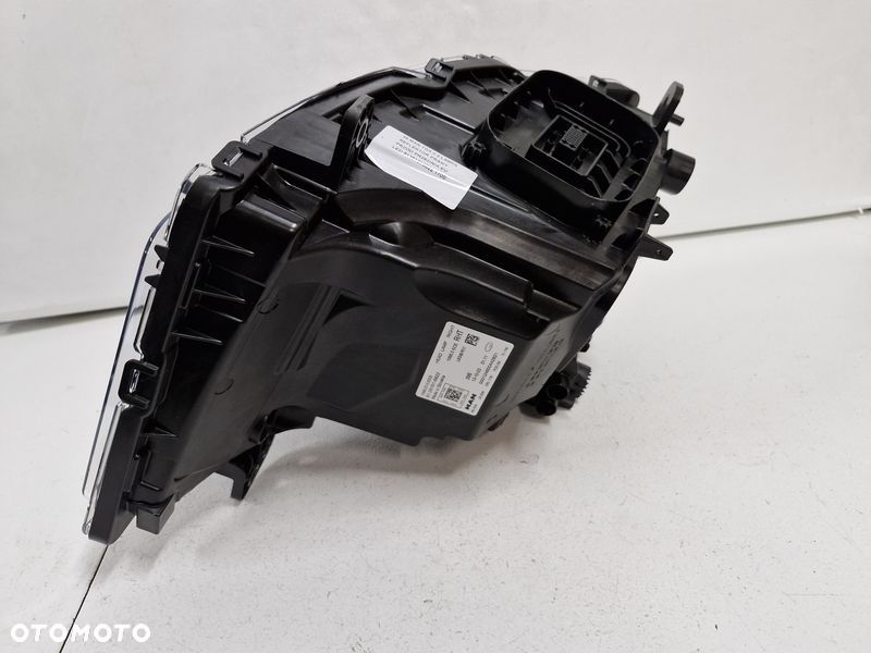 MAN TGX II 2 LAMPA REFLEKTOR PRAWY PRZÓD PRZEDNIA EU LED 81251016822 - 7
