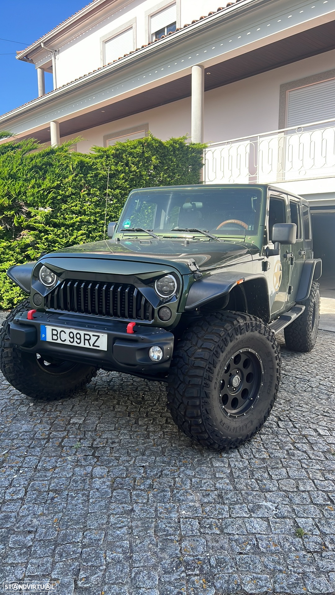 Jeep Wrangler Unlimited Hard-Top 2.8 CRD DPF Auto Sahara - 3