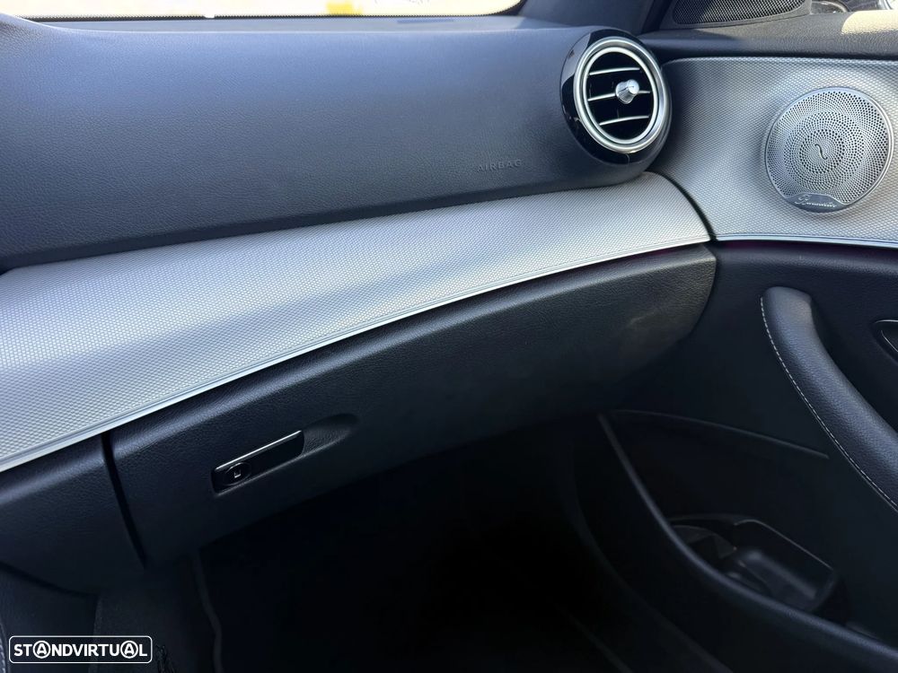 Mercedes-Benz E 220 d Exclusive - 25
