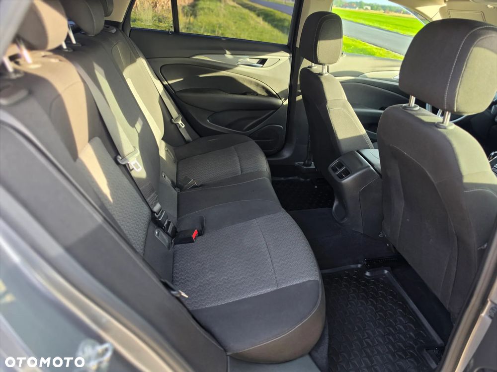 Opel Insignia 1.6 Automatik Business Innovation - 23
