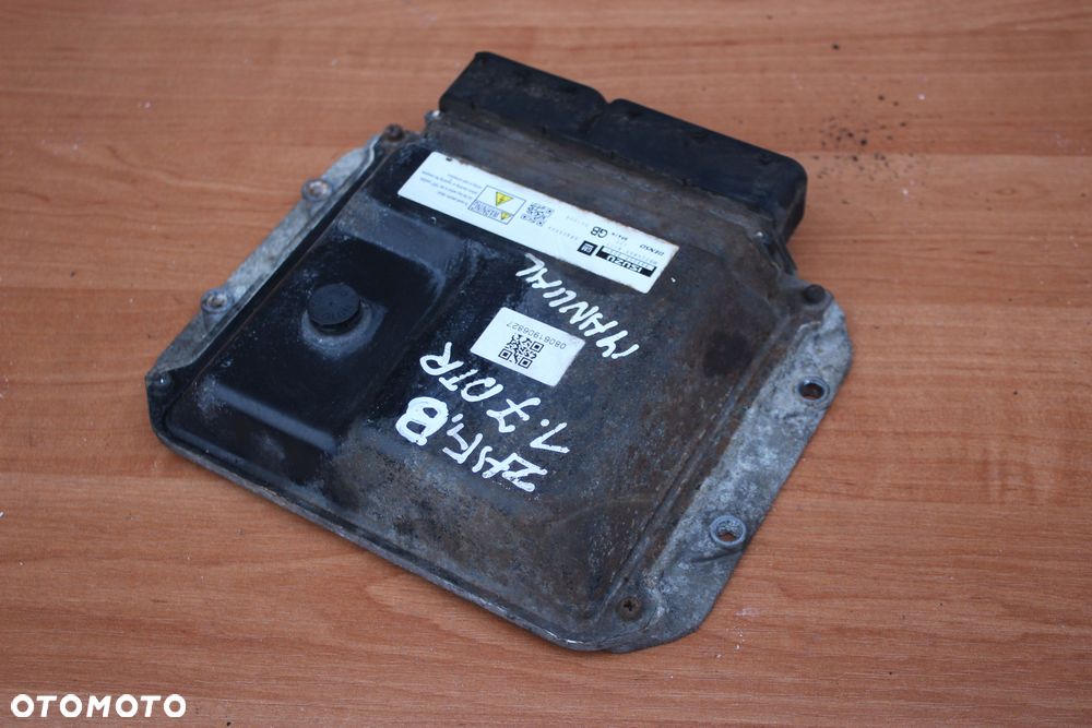 KOMPUTER STEROWNIK SILNIKA OPEL ZAFIRA B 1.7 CDTI MANUAL 98053909 - 6