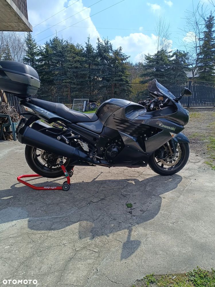 Kawasaki ZZR - 1