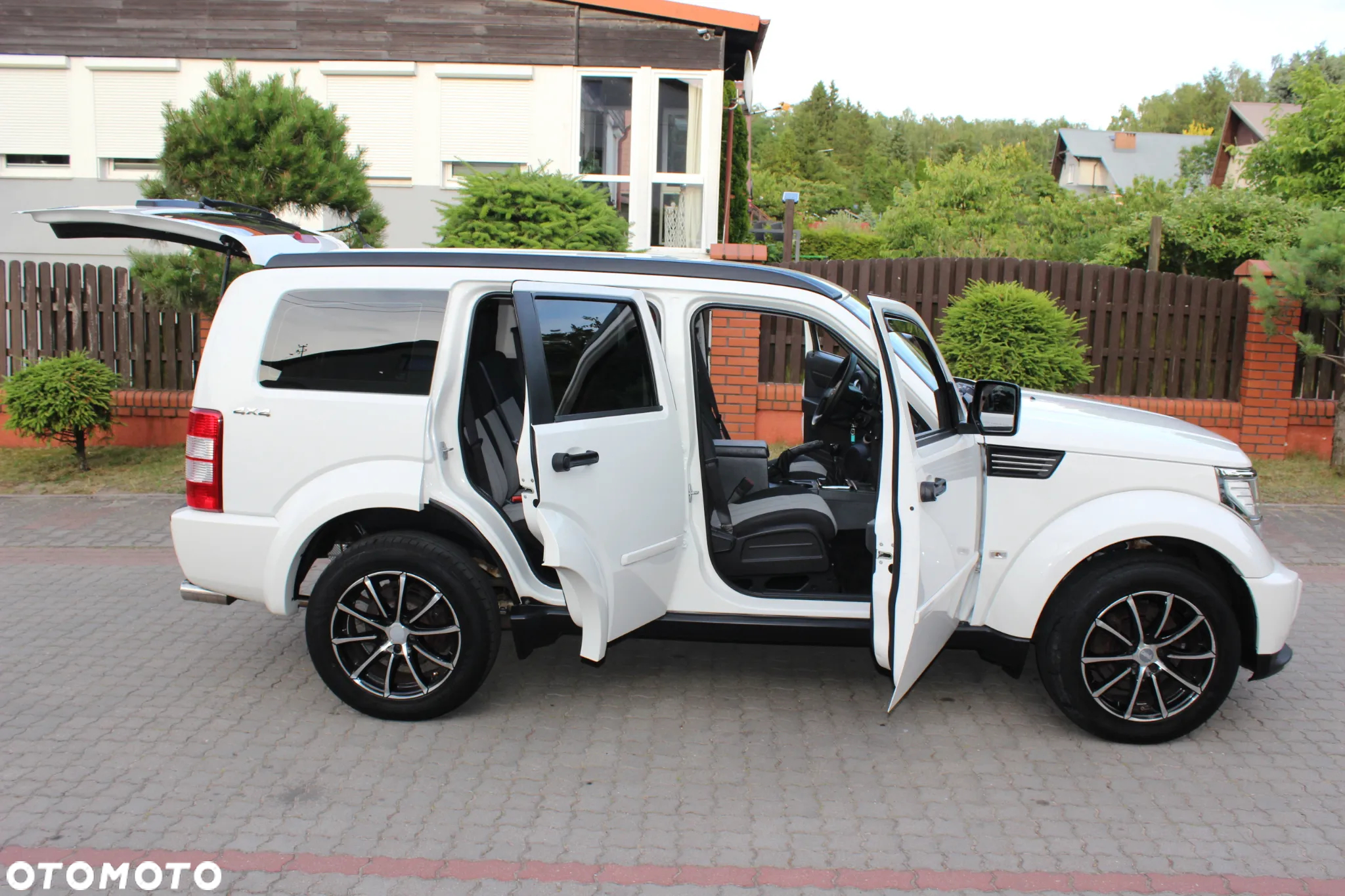 Dodge Nitro 2.8 CRD DPF SXT - 28