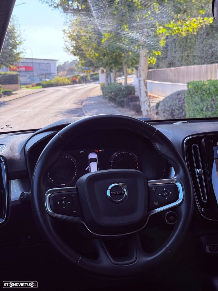 Volvo XC 40 - 22