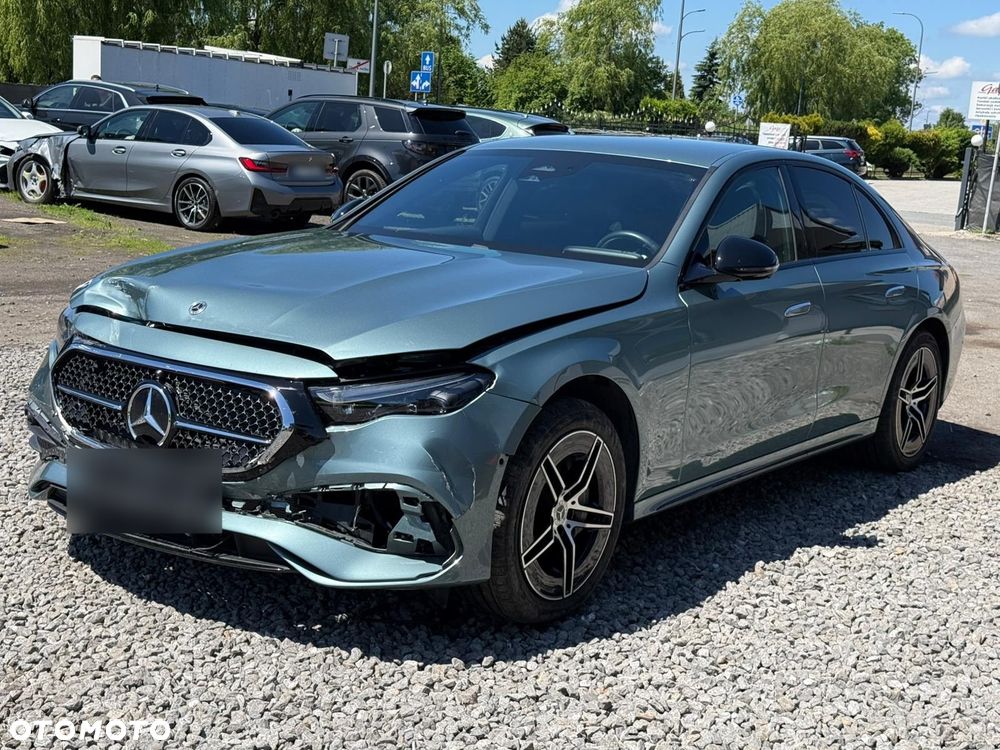 Mercedes-Benz Klasa E 200 mHEV 4-Matic AMG 9G-Tronic - 12
