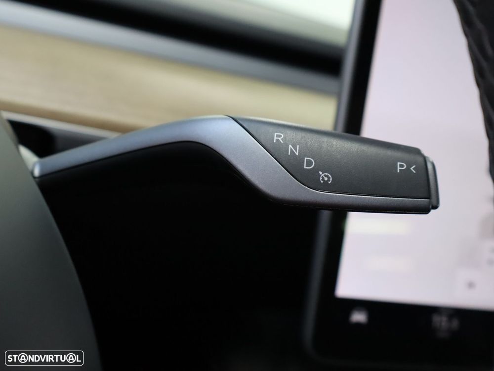 Tesla Model Y Tração Traseira - 16