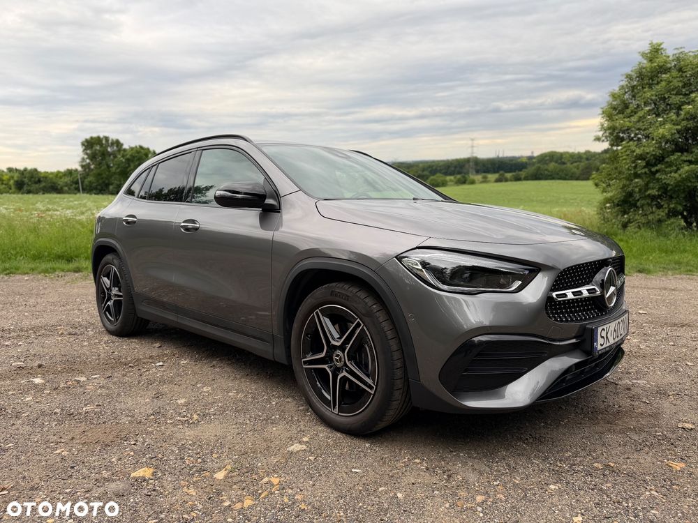 Mercedes-Benz GLA 200 AMG Line - 1