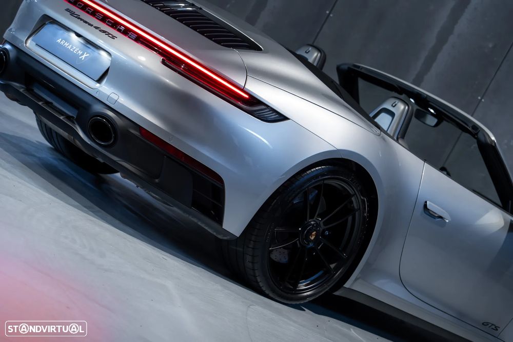 Porsche 911 (992) Carrera Cabrio 4 GTS PDK - 6
