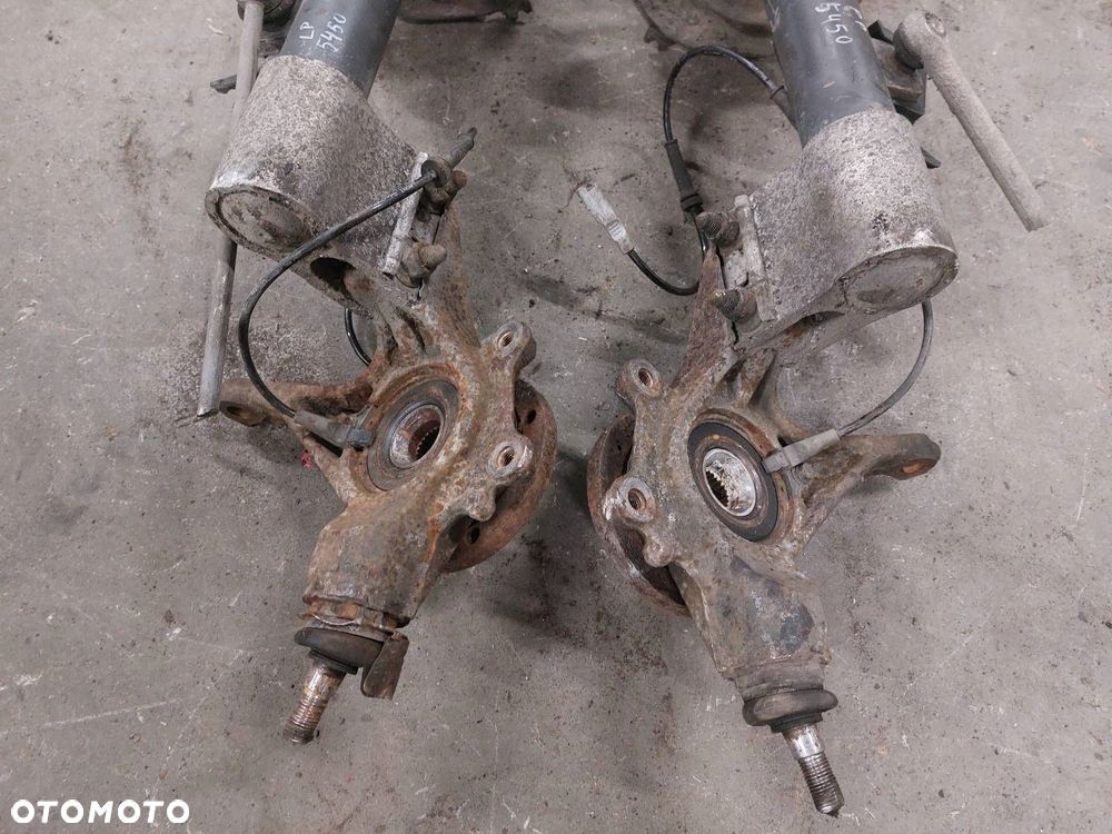 AMORTYZATOR SPRĘŻYNA ZWROTNICA LEWY PRAWY PRZÓD PEUGEOT 5008 I 1.6 HDI - 6