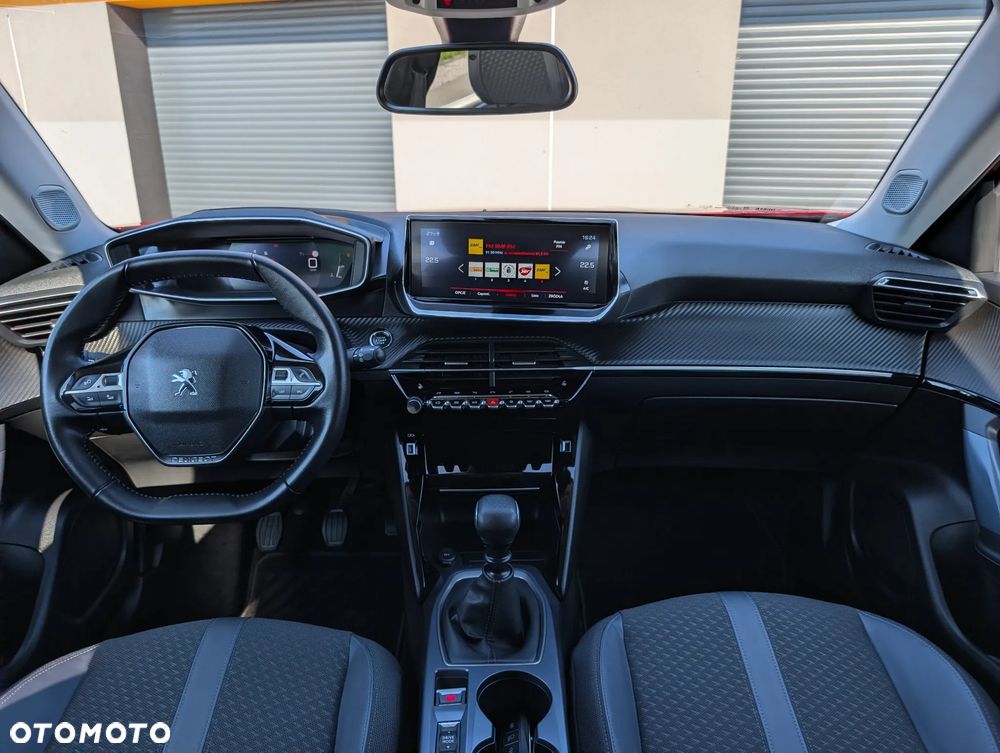 Peugeot 2008 1.2 Pure Tech Allure S&S - 25