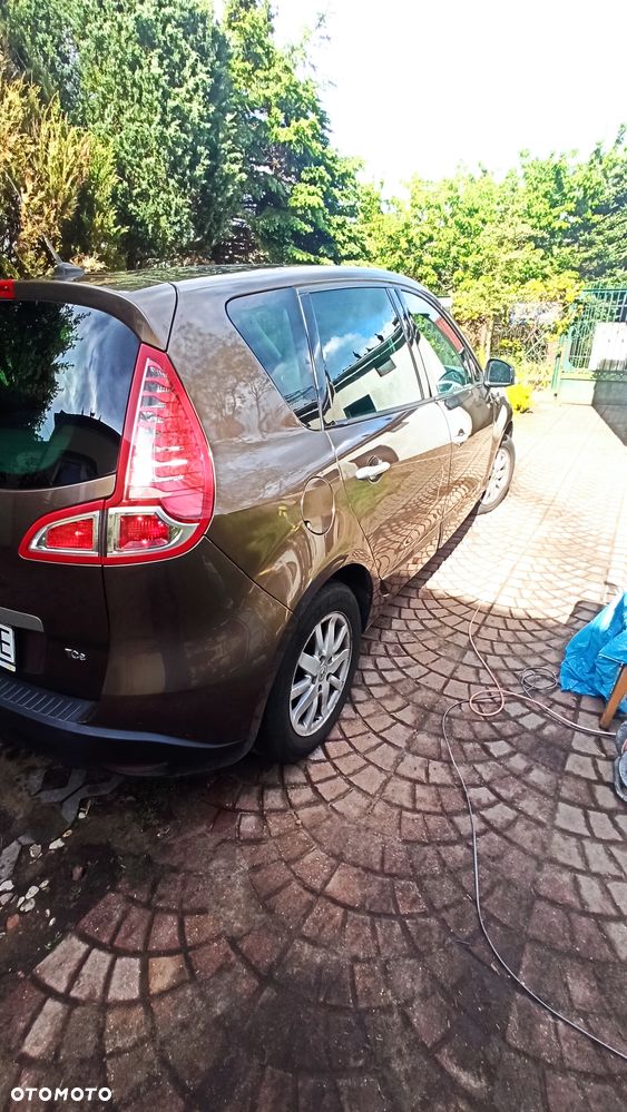 Renault Scenic 1.4 16V TCE Privilege - 9