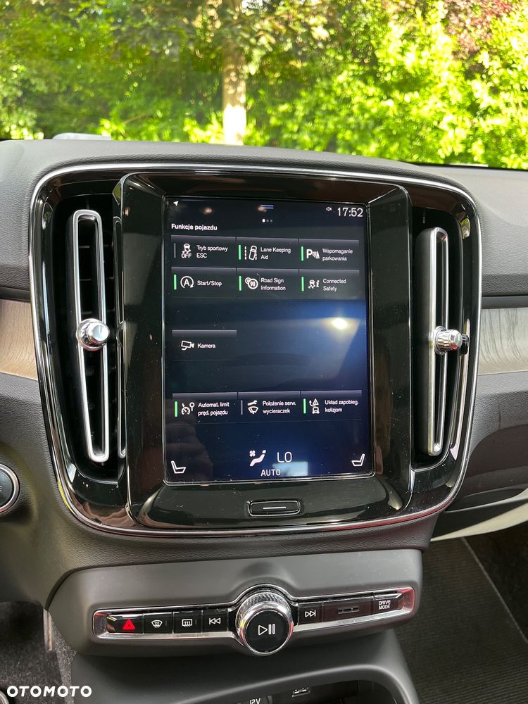 Volvo XC 40 D4 AWD Geartronic Inscription - 27