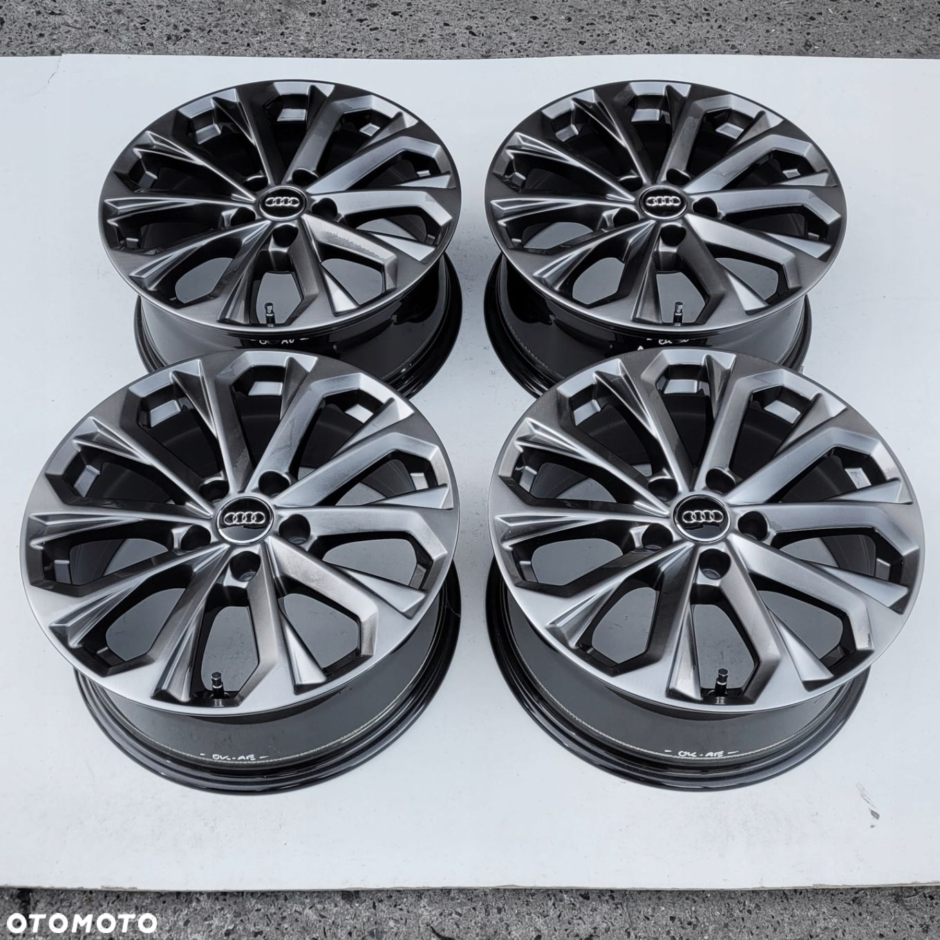 FELGI AUDI A4 A5 A6 A3 Q2 Q3 Q5 S-Line 17 OE 8W0601025L ORYGINALNE - 6