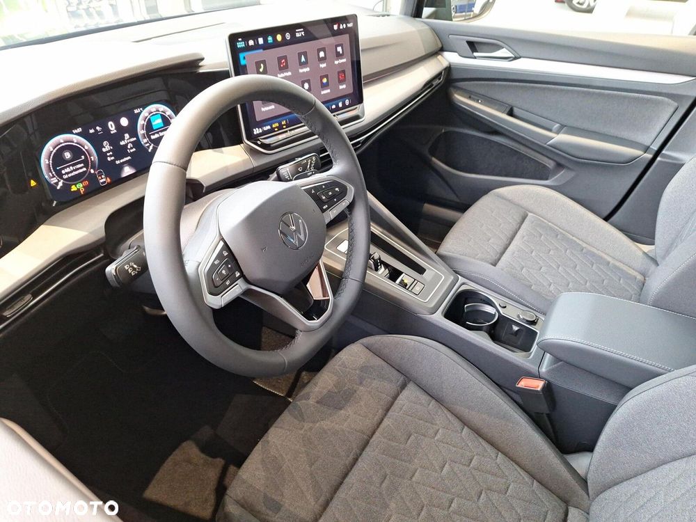 Volkswagen Golf - 18