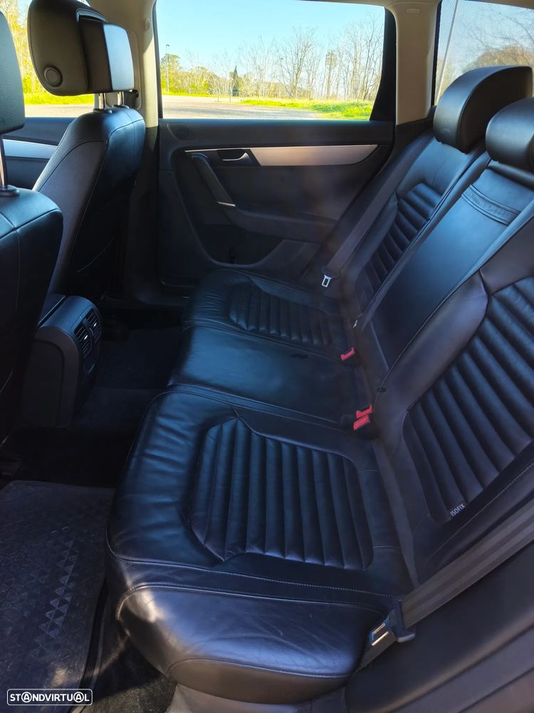 VW Passat Variant 2.0 TDI Highline - 12