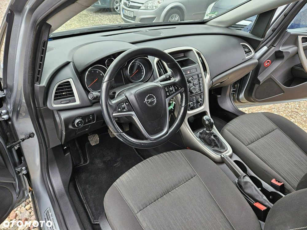 Opel Astra - 8