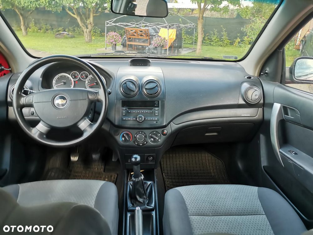 Chevrolet Aveo - 10