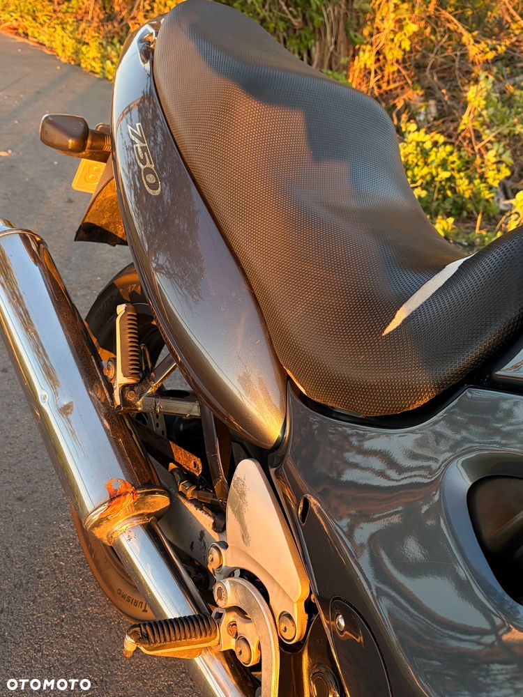 Suzuki GSX-F - Katana - 10